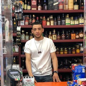 Meet your Posher, Luis david